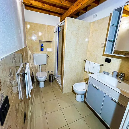 House Brennero 29 *